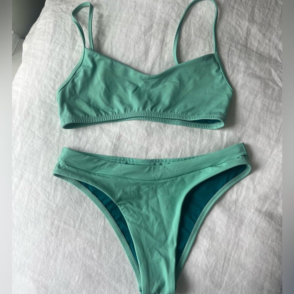 Jolyn bikini